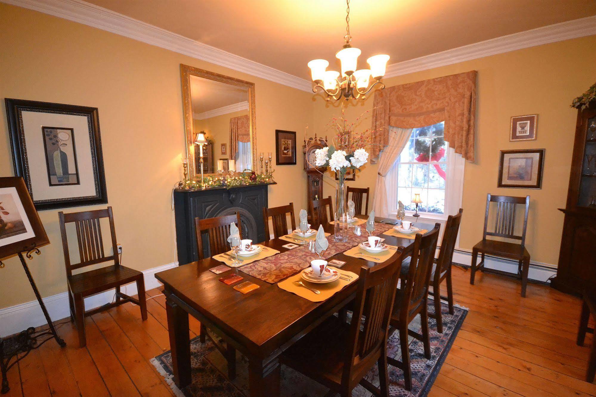 Briarwood Bed & Breakfast Elmsdale Bagian luar foto