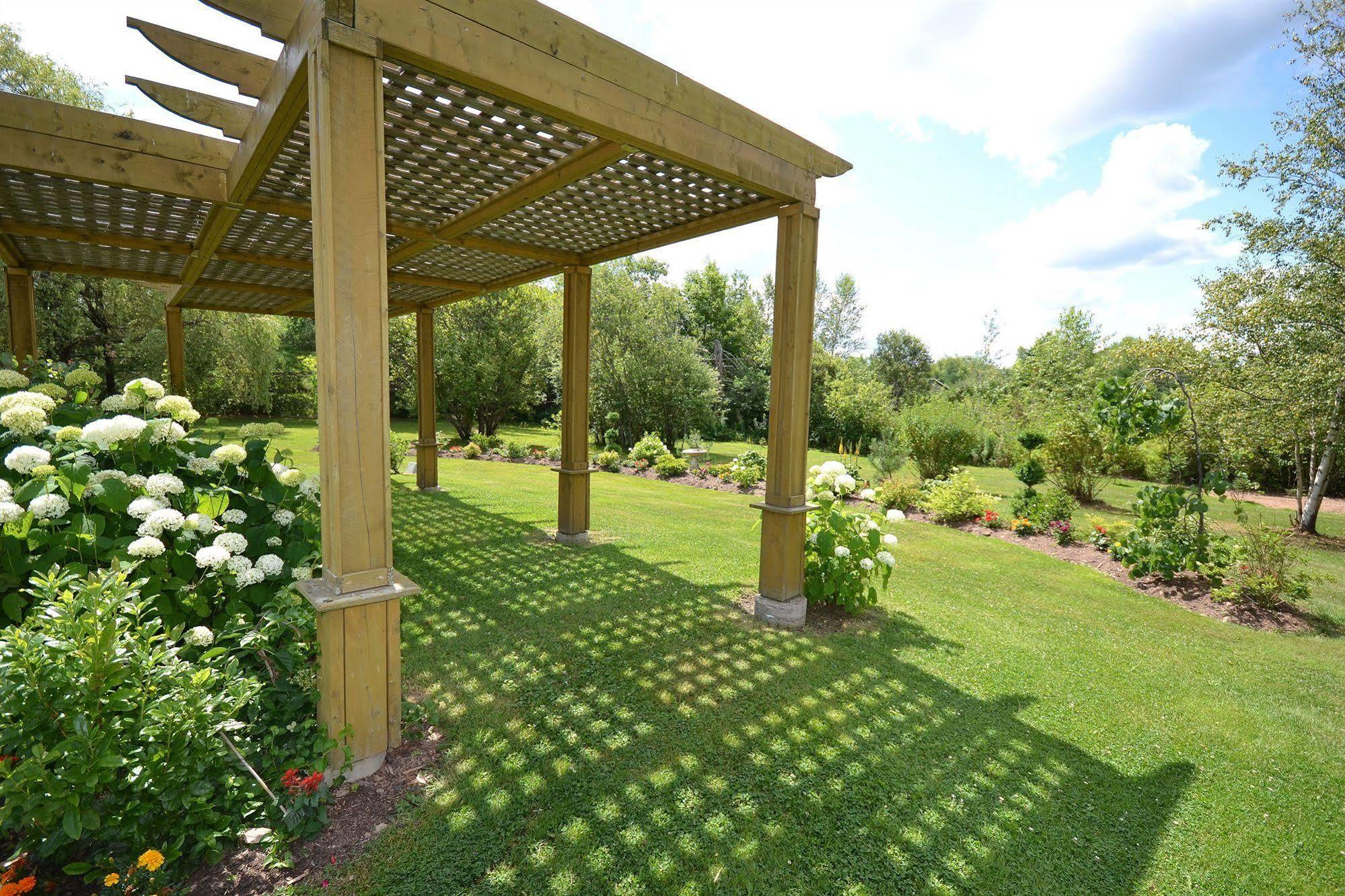 Briarwood Bed & Breakfast Elmsdale Bagian luar foto